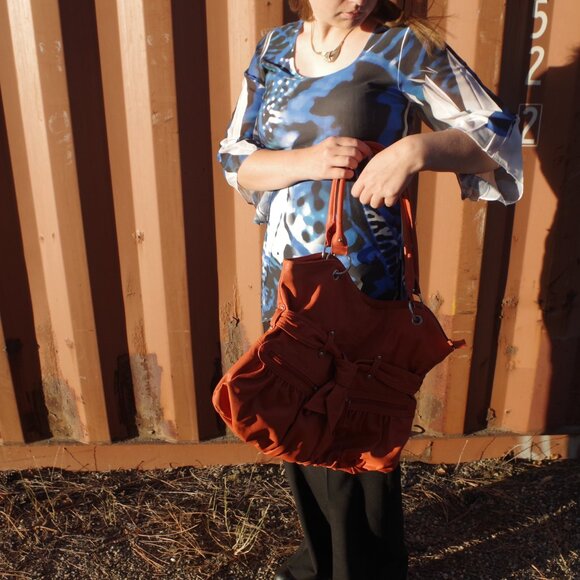 Big Vintage Burnt Orange Hand Bag - Picture 5 of 13